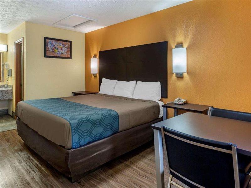 Econo Lodge Nashville North - Opryland Extérieur photo