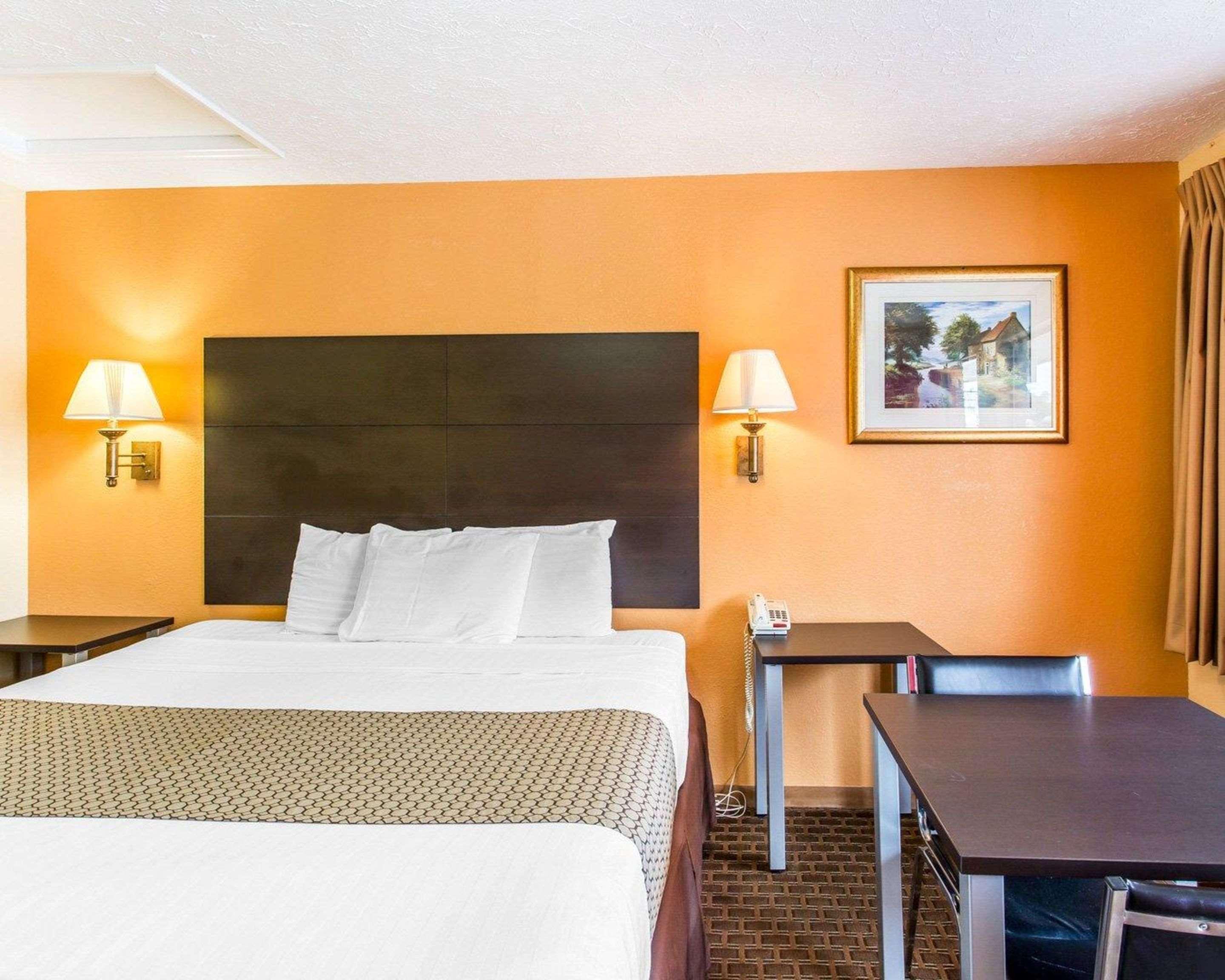 Econo Lodge Nashville North - Opryland Extérieur photo