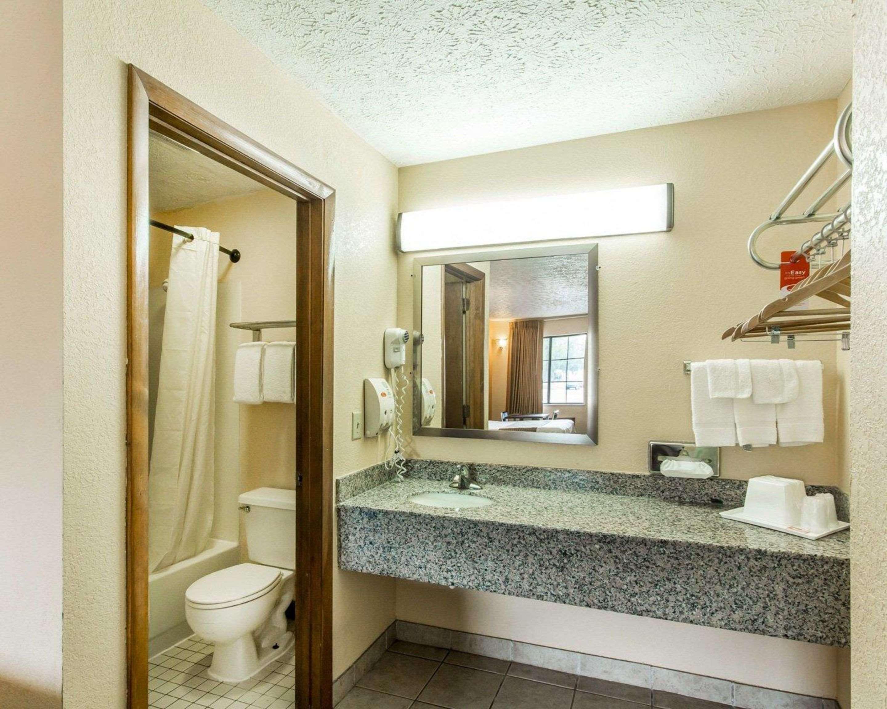 Econo Lodge Nashville North - Opryland Extérieur photo