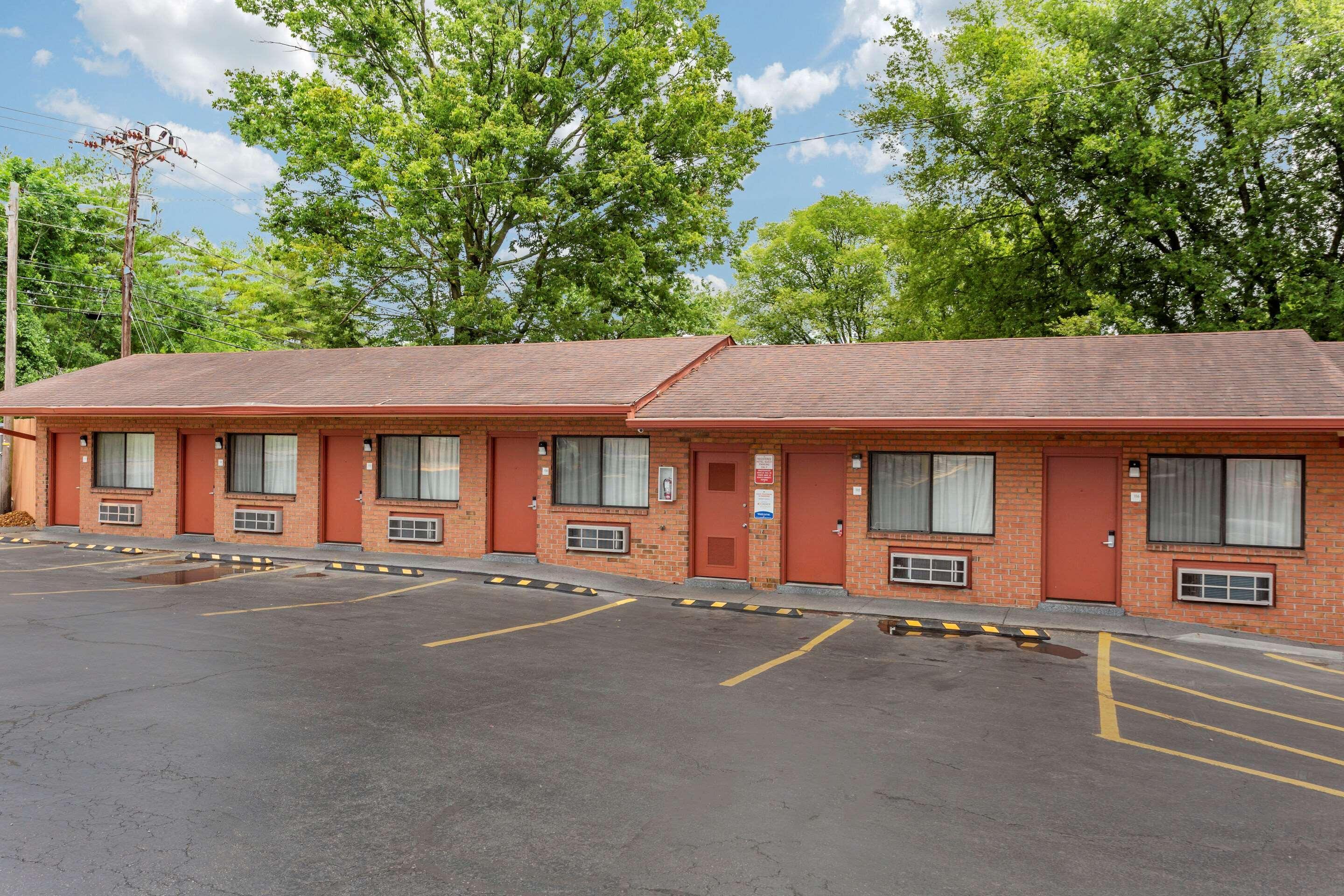 Econo Lodge Nashville North - Opryland Extérieur photo